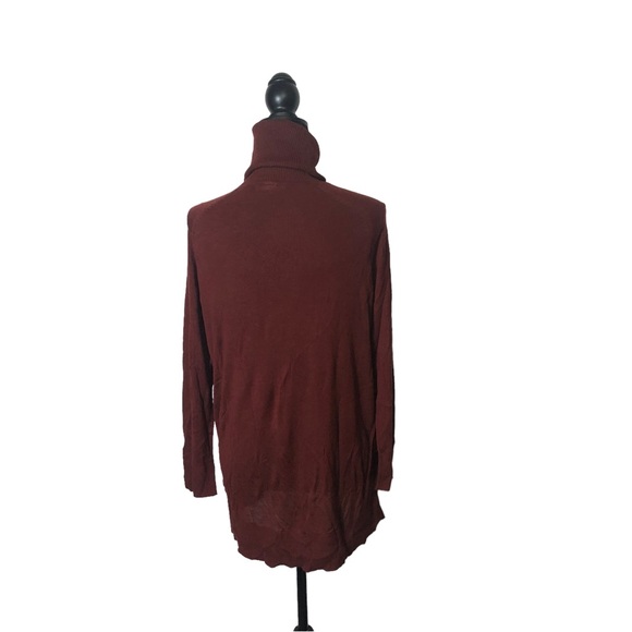 H & M, Tunic Turtle neck sweater, Rust, size XS, NWOT - Picture 3 of 3